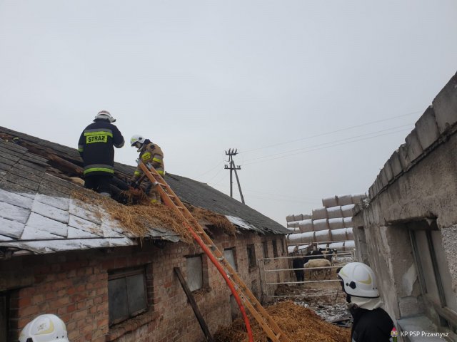 Pożar budynku mieszkalnego w Czernicach Borowych